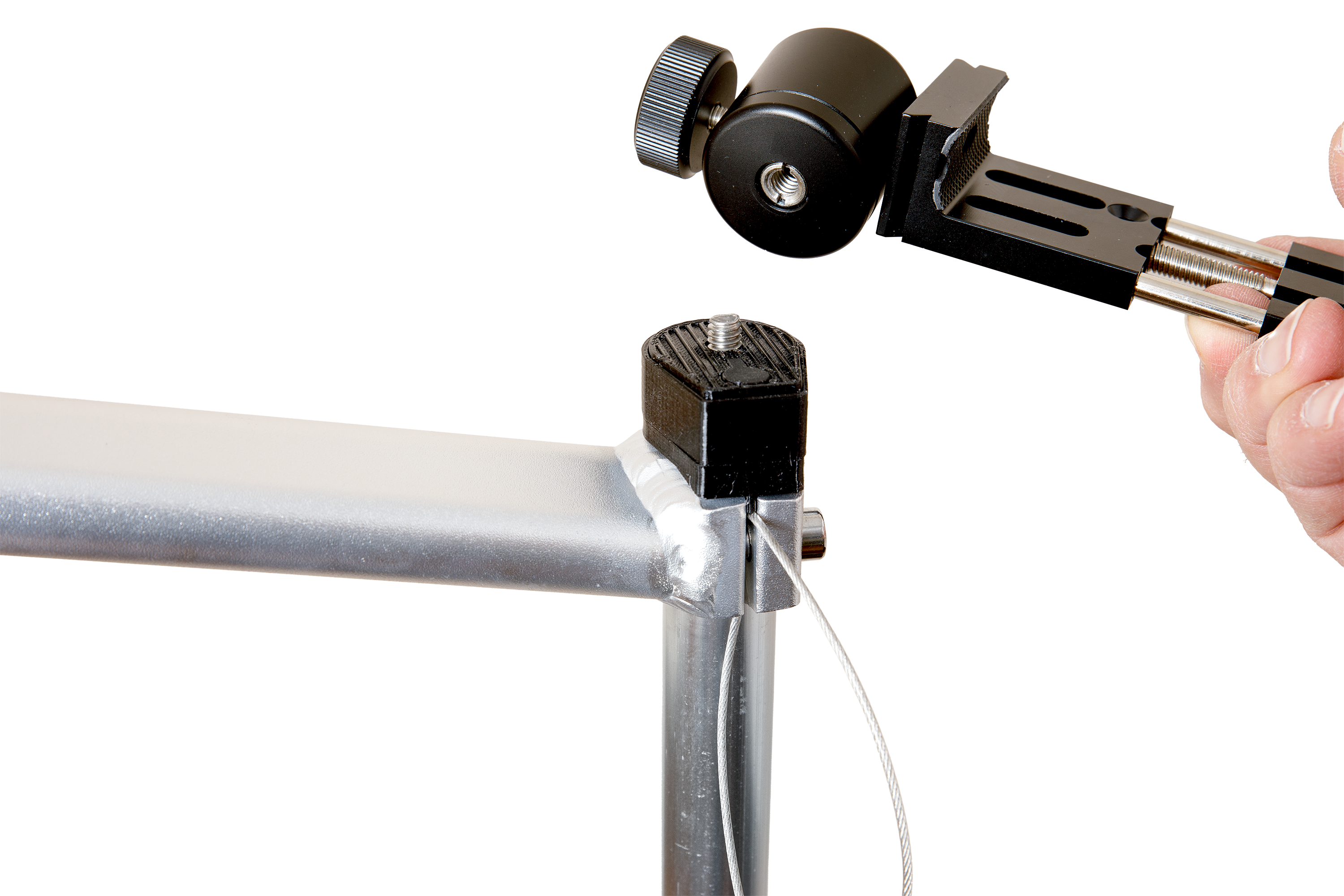 Close up of bottom of cell phone mount for s3 range carts